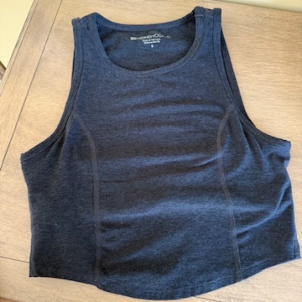 Beyond Yoga Motivate High Neck Crop Tank Darkest Night S